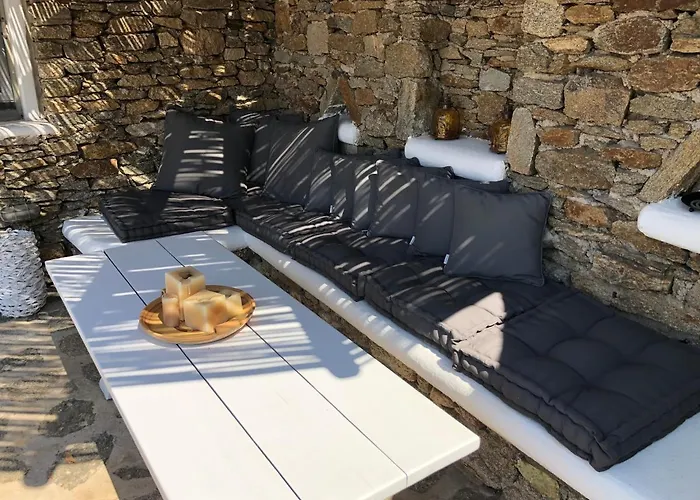 Wood And Stone Mykonos Town