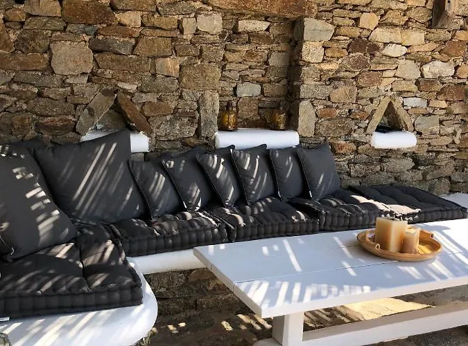 Wood And Stone Mykonos Town