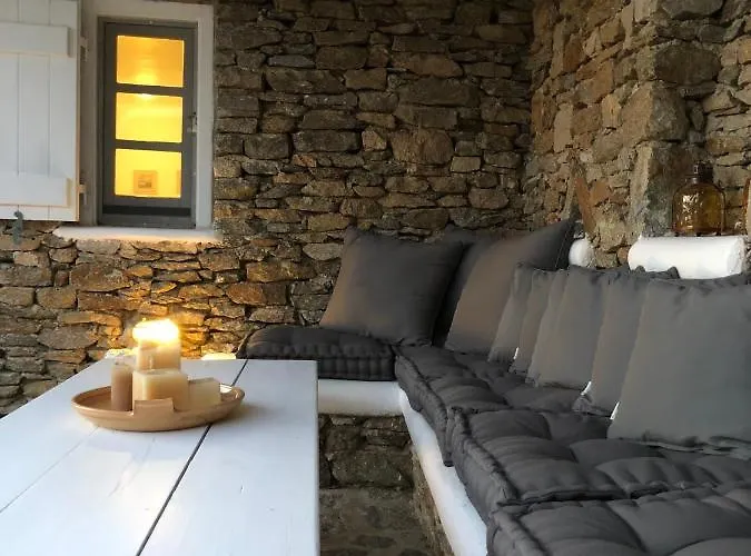 Wood And Stone * Mykonos Town